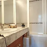 Appartement Spacious In Roses, 60 M², Shared Pool Roses