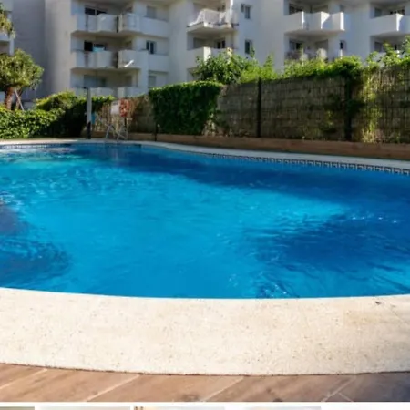 Spacious In Roses, 60 M², Shared Pool روساس