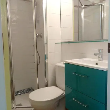 شقة Spacious In Roses, 60 M², Shared Pool *