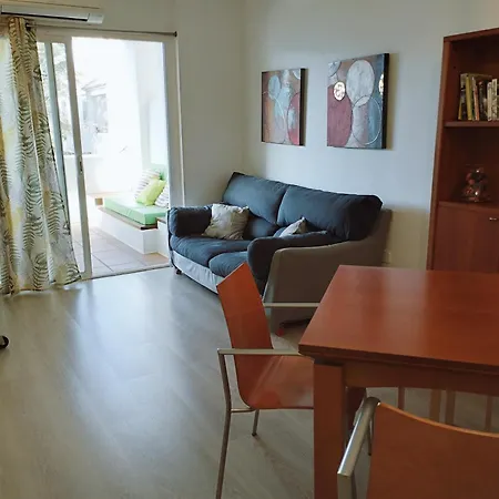 Spacious In Roses, 60 M², Shared Pool *